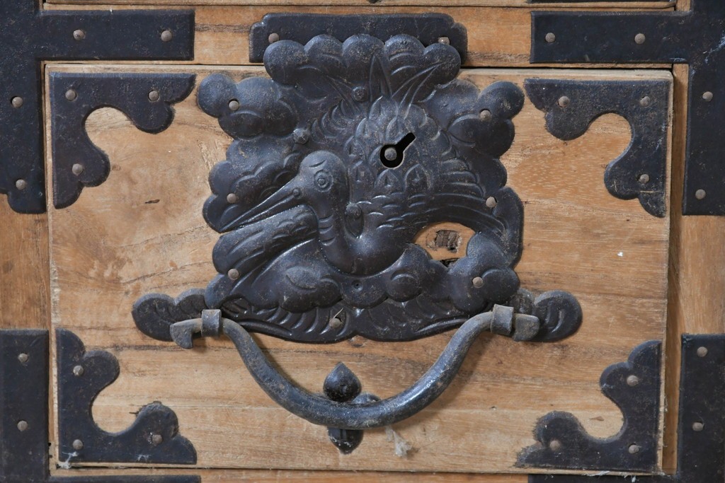 和製アンティーク　明治期から大正期　総桐材　重ね秋田箪笥　(R-087824)