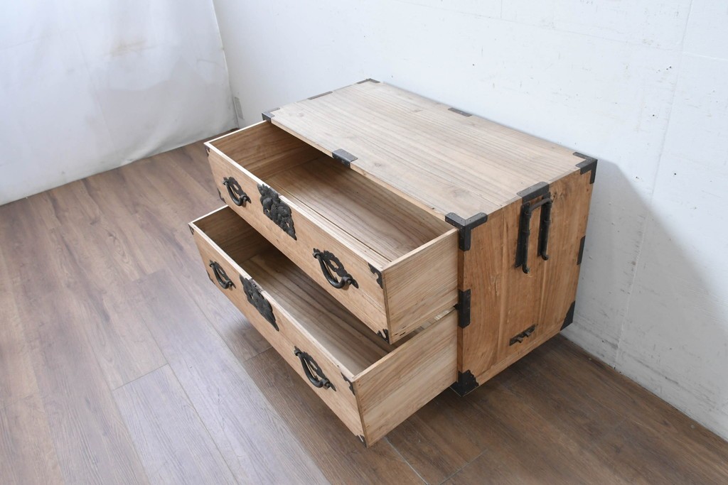 和製アンティーク　明治期から大正期　総桐材　秋田箪笥ローボード　(R-087825)