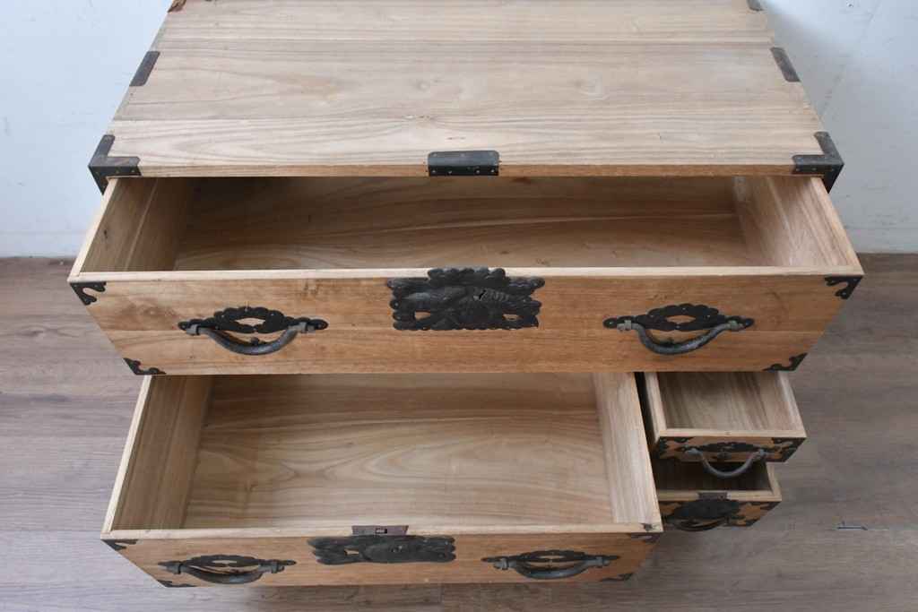 和製アンティーク　明治期から大正期　総桐材　秋田箪笥ローボード　(R-087826)