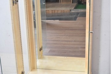 中古　美品　松創(MATSUSO)　照明付きのスタイリッシュなキュリオケース　定価約75万円　(R-087834)