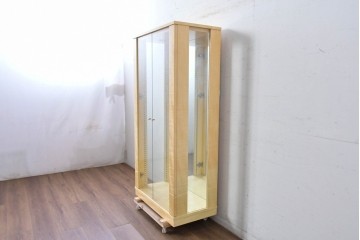 中古　美品　松創(MATSUSO)　照明付きのスタイリッシュなキュリオケース　定価約75万円　(R-087834)