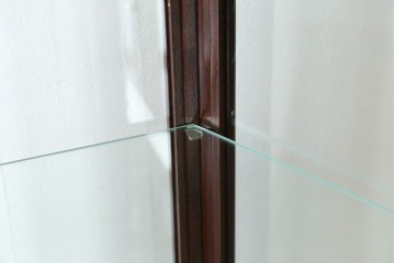 和製ヴィンテージ　美品　希少デザイン!　花梨(カリン)材　六角形の珍しいフォルムが魅力的なガラスケース　(R-087835)