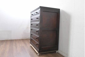 中古　特注サイズ　北海道民芸家具　樺(カバ)材　奥行き473mmの引き出し7杯付きでたっぷりと収納できるチェスト　(R-087836)