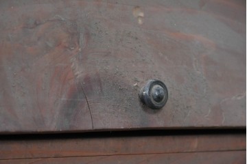 和製アンティーク　昭和レトロ　懐かしのパタパタ扉が付いた古い木味の下駄箱　(R-087837)