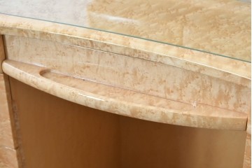 中古　美品　IDC大塚家具　クレージュ　バーズアイメープルを用いた三面鏡付きドレッサー　定価約33万円　(R-087839)