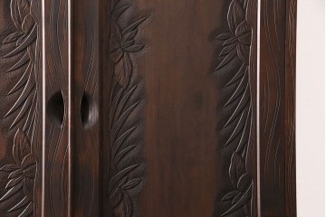 《天板・台輪取り付け加工費込み》中古　軽井沢彫　菖蒲の彫刻が美しい着物箪笥　(R-087840)