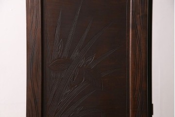 《天板・台輪取り付け加工費込み》中古　軽井沢彫　菖蒲の彫刻が美しい着物箪笥　(R-087840)
