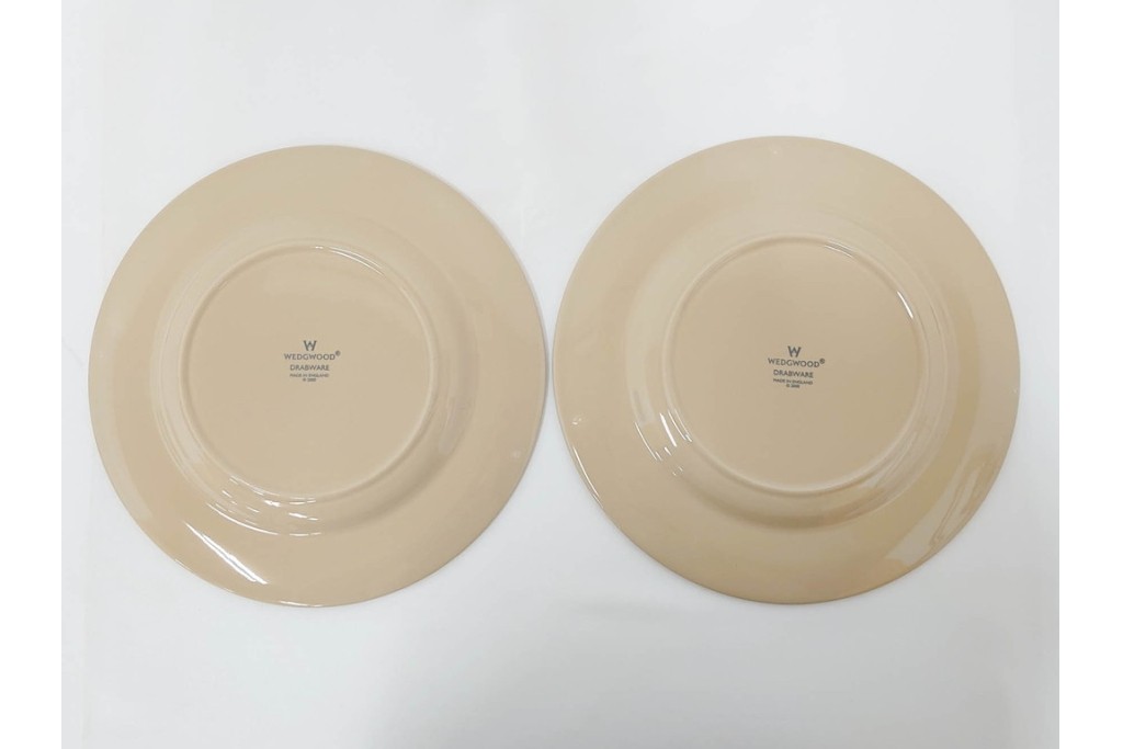 希少　イギリスヴィンテージ　WEDGWOOD(ウェッジウッド)　DRABWARE(ドラブウェア)　直径約23cm　クリームベージュカラーのプレート7点セット　(R-087849)
