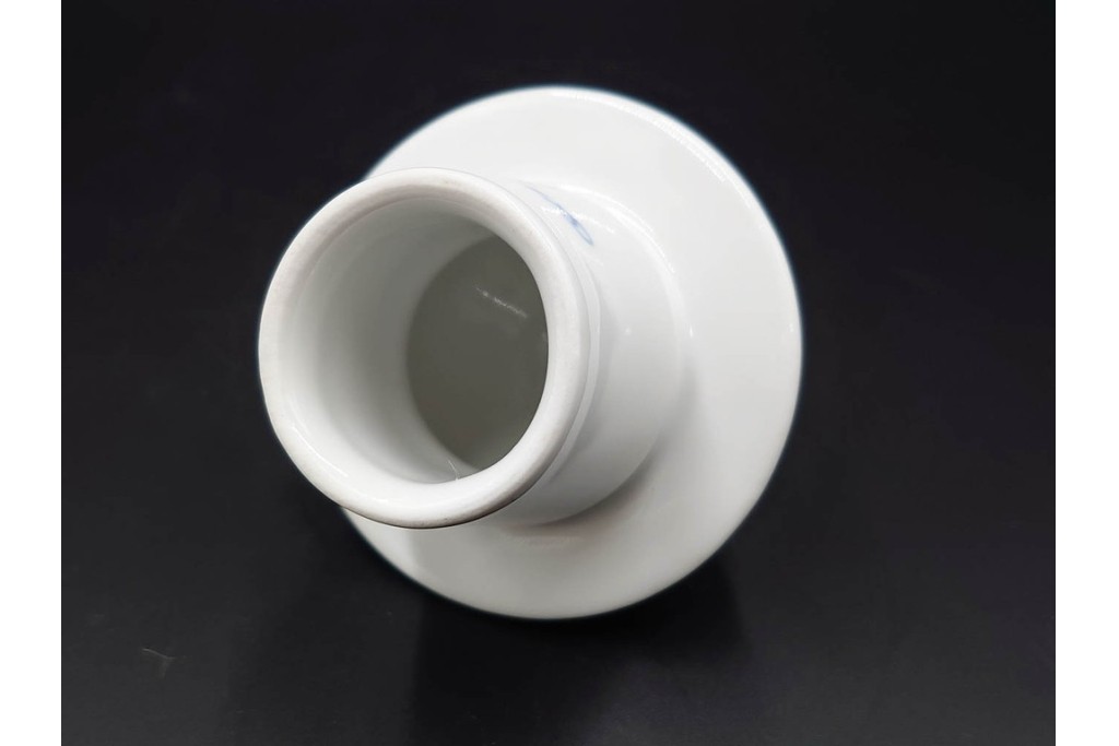 デンマーク製　ROYAL COPENHAGEN(ロイヤルコペンハーゲン)　ブルーフルーテッド　ハーフレースのコーヒーポット　定価約7万1500円　(R-087851)