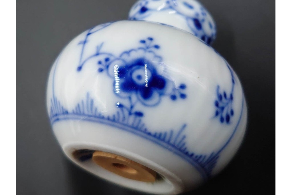 デンマーク製　ROYAL COPENHAGEN(ロイヤルコペンハーゲン)　ブルーフルーテッド　ソルト&ペッパーセット　(R-087853)