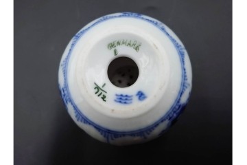 デンマーク製　ROYAL COPENHAGEN(ロイヤルコペンハーゲン)　ブルーフルーテッド　ソルト&ペッパーセット　(R-087853)