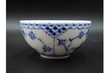 デンマーク製　ROYAL COPENHAGEN(ロイヤルコペンハーゲン)　ブルーフルーテッド　ハーフレース　ティーカップ&ソーサー5客セット　定価(5客合計)約14万8千円　(R-087854)