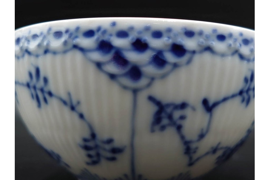 デンマーク製　ROYAL COPENHAGEN(ロイヤルコペンハーゲン)　ブルーフルーテッド　ハーフレース　ティーカップ&ソーサー5客セット　定価(5客合計)約14万8千円　(R-087854)