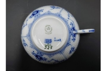 デンマーク製　ROYAL COPENHAGEN(ロイヤルコペンハーゲン)　ブルーフルーテッド　ハーフレース　ティーカップ&ソーサー5客セット　定価(5客合計)約14万8千円　(R-087854)