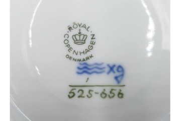 デンマーク製　ROYAL COPENHAGEN(ロイヤルコペンハーゲン)　ブルーフルーテッド　ハーフレース　ティーカップ&ソーサー5客セット　定価(5客合計)約14万8千円　(R-087854)