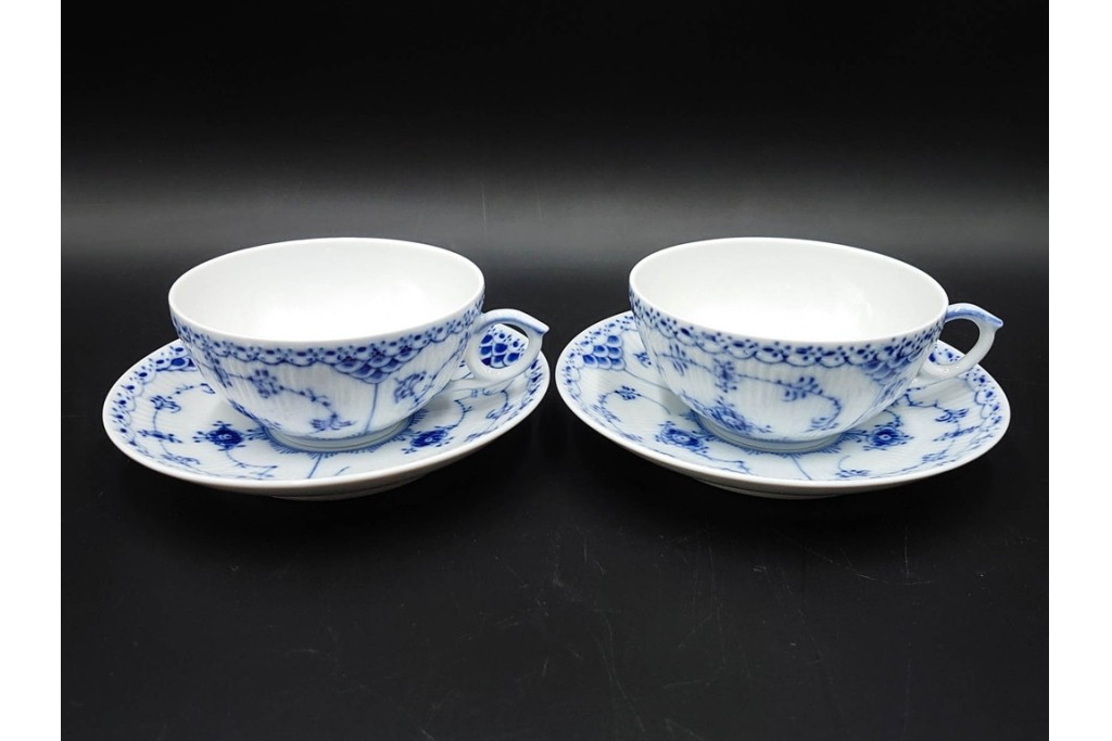 デンマーク製　ROYAL COPENHAGEN(ロイヤルコペンハーゲン)　ブルーフルーテッド　ハーフレース　ティーカップ&ソーサー5客セット　定価(5客合計)約14万8千円　(R-087854)