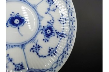 デンマーク製　ROYAL COPENHAGEN(ロイヤルコペンハーゲン)　ブルーフルーテッド　ハーフレース　コーヒーカップ&ソーサー5客セット　定価(5客合計)約13万7千円　(R-087855)