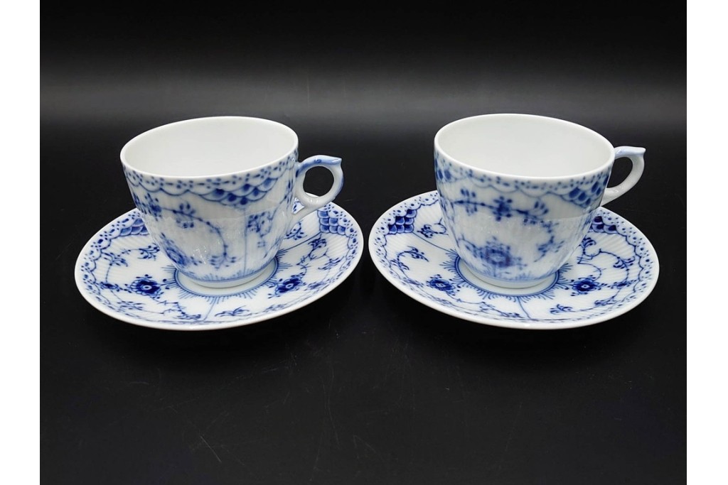 デンマーク製　ROYAL COPENHAGEN(ロイヤルコペンハーゲン)　ブルーフルーテッド　ハーフレース　コーヒーカップ&ソーサー5客セット　定価(5客合計)約13万7千円　(R-087855)