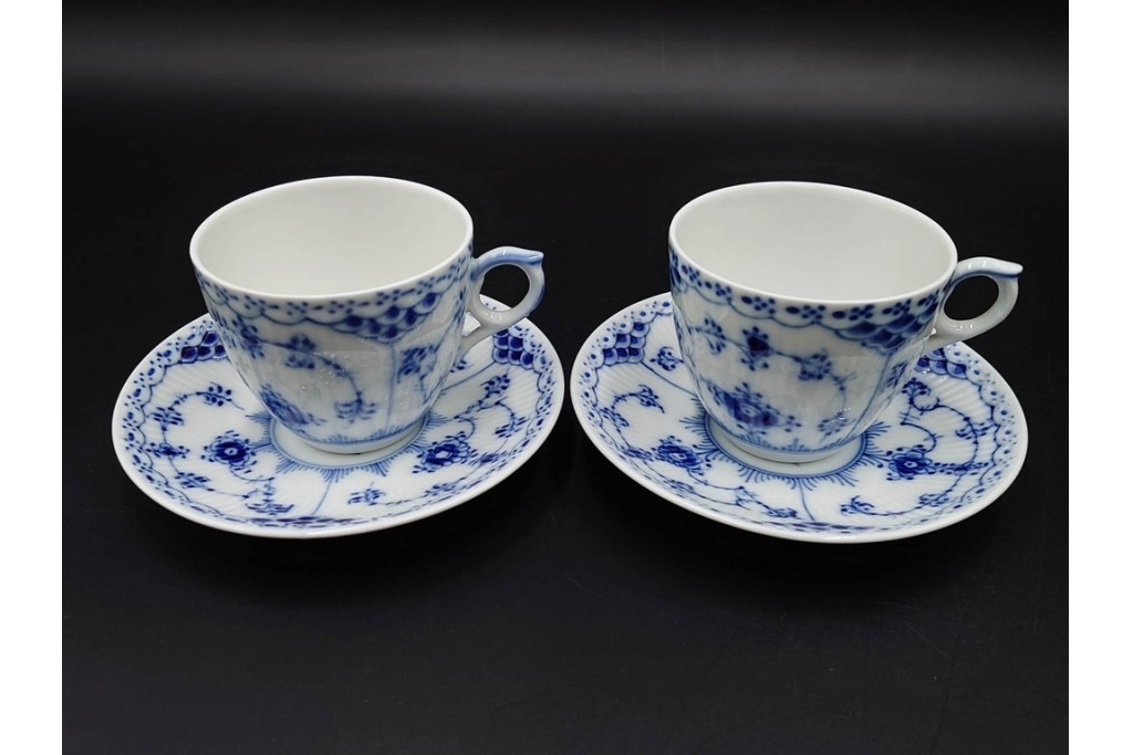 デンマーク製　ROYAL COPENHAGEN(ロイヤルコペンハーゲン)　ブルーフルーテッド　ハーフレース　コーヒーカップ&ソーサー5客セット　定価(5客合計)約13万7千円　(R-087855)