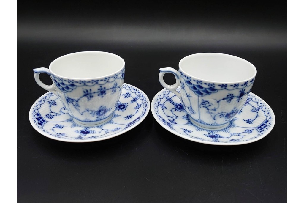 デンマーク製　ROYAL COPENHAGEN(ロイヤルコペンハーゲン)　ブルーフルーテッド　ハーフレース　コーヒーカップ&ソーサー5客セット　定価(5客合計)約13万7千円　(R-087855)