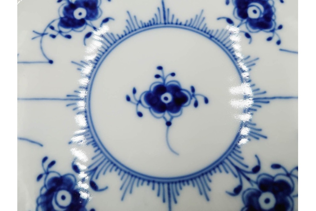 デンマーク製　ROYAL COPENHAGEN(ロイヤルコペンハーゲン)　ブルーフルーテッド　ハーフレース　直径約31cm　オーバルプレート　(R-087856)