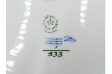 デンマーク製　ROYAL COPENHAGEN(ロイヤルコペンハーゲン)　ブルーフルーテッド　ハーフレース　直径約36.5cm 　オーバルディッシュ　定価7万4800円　(R-087857)