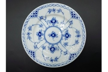 デンマーク製　ROYAL COPENHAGEN(ロイヤルコペンハーゲン)　ブルーフルーテッド　ハーフレース　オーバルプレート(直径約22cm)1枚・プレート(直径約15cm)5枚セット　(R-087858)