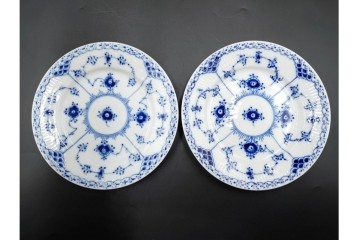デンマーク製　ROYAL COPENHAGEN(ロイヤルコペンハーゲン)　ブルーフルーテッド　ハーフレース　オーバルプレート(直径約22cm)1枚・プレート(直径約15cm)5枚セット　(R-087858)