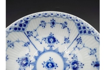 デンマーク製　ROYAL COPENHAGEN(ロイヤルコペンハーゲン)　ブルーフルーテッド　ハーフレース　約16cm　ボウル3点セット　定価(3点合計)約8万2千円　(R-087865)