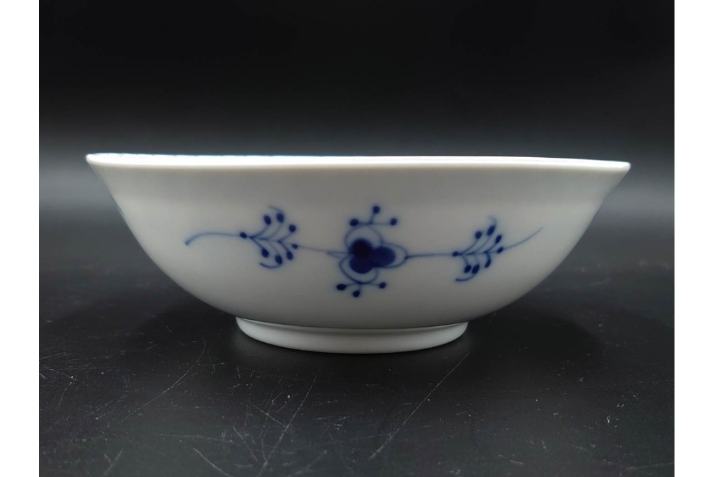デンマーク製　ROYAL COPENHAGEN(ロイヤルコペンハーゲン)　ブルーフルーテッド　ハーフレース　約16cm　ボウル3点セット　定価(3点合計)約8万2千円　(R-087865)