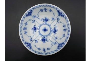 デンマーク製　ROYAL COPENHAGEN(ロイヤルコペンハーゲン)　ブルーフルーテッド　ハーフレース　約16cm　ボウル3点セット　定価(3点合計)約8万2千円　(R-087866)