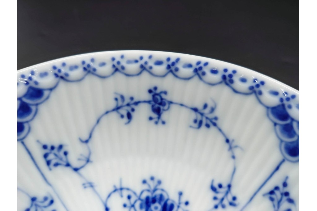 デンマーク製　ROYAL COPENHAGEN(ロイヤルコペンハーゲン)　ブルーフルーテッド　ハーフレース　約16cm　ボウル3点セット　定価(3点合計)約8万2千円　(R-087866)
