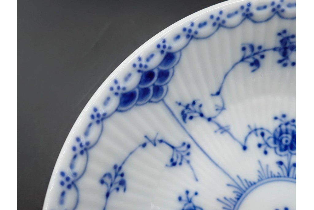 デンマーク製　ROYAL COPENHAGEN(ロイヤルコペンハーゲン)　ブルーフルーテッド　ハーフレース　約16cm　ボウル3点セット　定価(3点合計)約8万2千円　(R-087866)