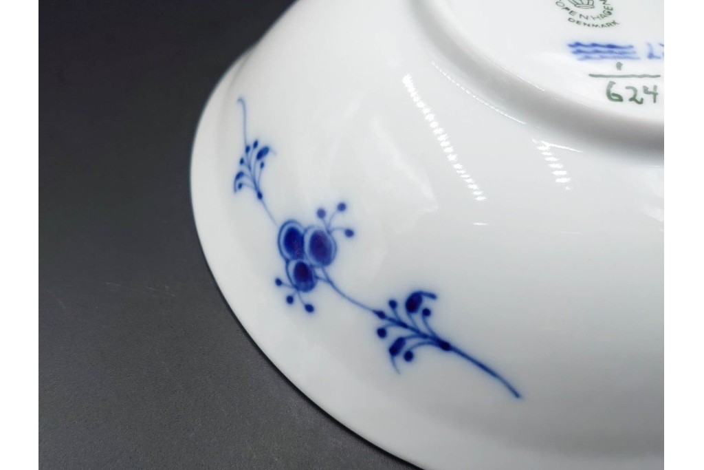 デンマーク製　ROYAL COPENHAGEN(ロイヤルコペンハーゲン)　ブルーフルーテッド　ハーフレース　約16cm　ボウル3点セット　定価(3点合計)約8万2千円　(R-087866)