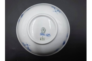 デンマーク製　ROYAL COPENHAGEN(ロイヤルコペンハーゲン)　ブルーフルーテッド　ハーフレース　約16cm　ボウル3点セット　定価(3点合計)約8万2千円　(R-087866)