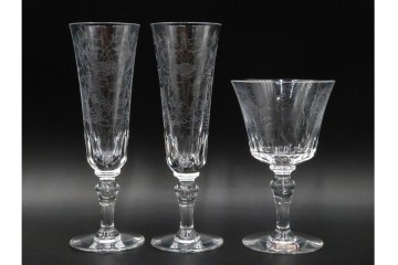 フランス　Baccarat(バカラ)　パルメ　繊細な装飾が上品なワイングラス1点・シャンパングラス2点セット　(R-087868)