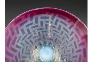 大正期の当時物　ラッパ型　赤緑・乳白色　籠目文が印象的なウランガラスの氷コップ　(R-087871)