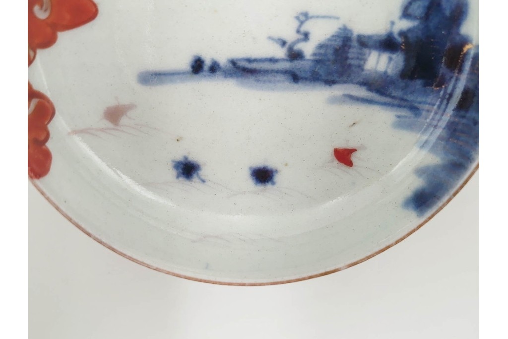 江戸期　初期伊万里　染付・色絵　三分の一高台　2.8寸　素朴な趣がある豆皿　(R-087874)