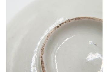 江戸期　初期伊万里　染付・色絵　三分の一高台　2.8寸　素朴な趣がある豆皿　(R-087874)