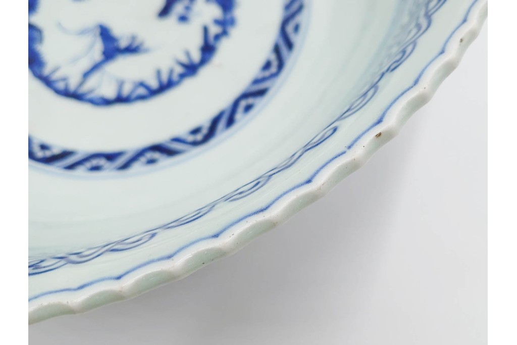 江戸期　上手物　染付　直径約29cm　松竹梅・花唐草・鳳凰の吉祥文様が描かれた鉢　(R-087877)