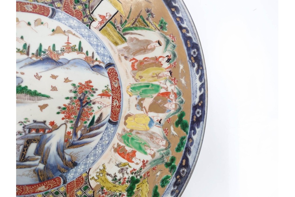 江戸期　古伊万里　金襴手　直径約46cm(1尺5寸)　人物や山水風景が華やかに描かれた大皿　(R-087878)