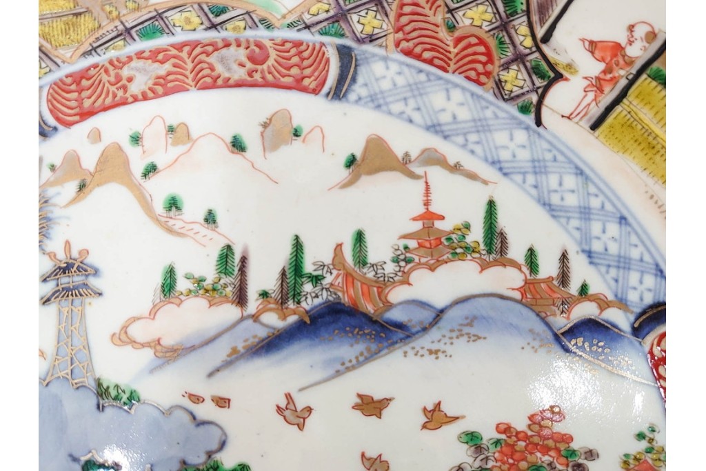 江戸期　古伊万里　金襴手　直径約46cm(1尺5寸)　人物や山水風景が華やかに描かれた大皿　(R-087878)