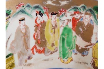 江戸期　古伊万里　金襴手　直径約46cm(1尺5寸)　人物や山水風景が華やかに描かれた大皿　(R-087878)