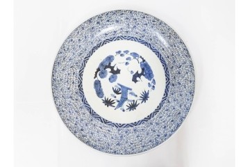 江戸期　染付　直径約46cm(1尺5寸)　微塵唐草文と松竹梅文が目を引く大皿　(R-087879)