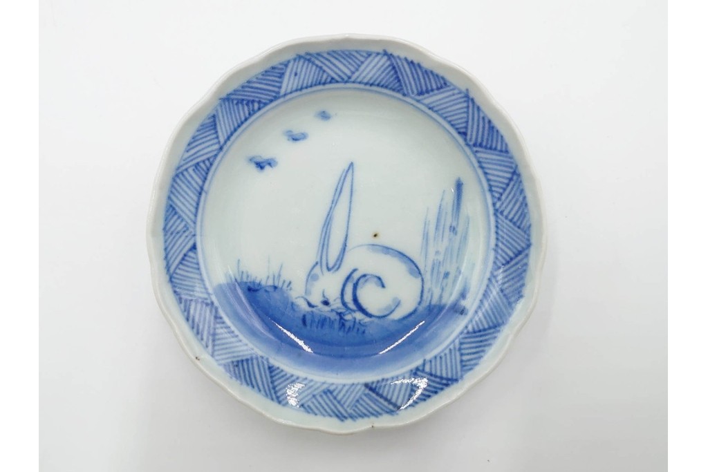 江戸期　古伊万里　染付　直径約8cm(2.7寸)　兎の絵付けが愛らしい豆皿4枚セット　(R-087881)