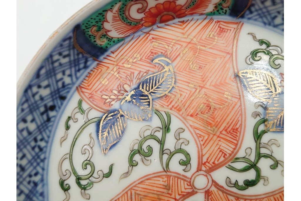 江戸期　古伊万里　直径約13cm(4.2寸)　染錦で描かれた花唐草文が華やかな小皿5枚セット　(R-087886)