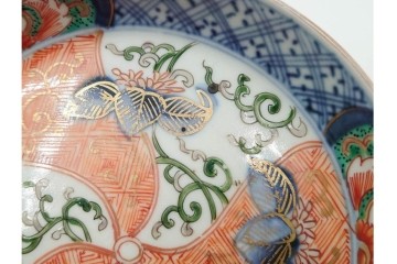 江戸期　古伊万里　直径約13cm(4.2寸)　染錦で描かれた花唐草文が華やかな小皿5枚セット　(R-087886)