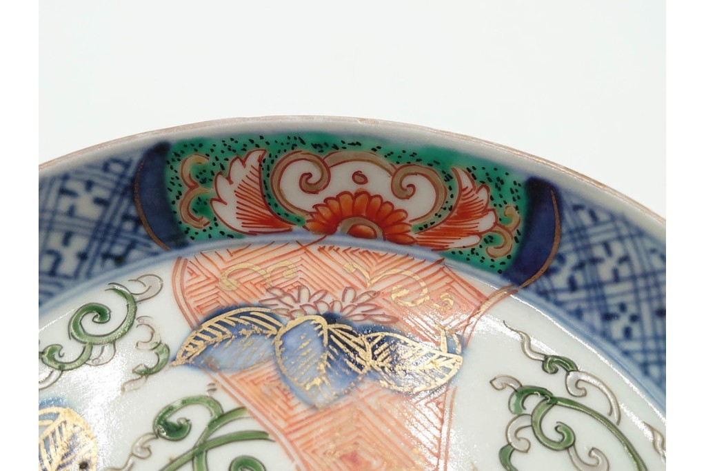 江戸期　古伊万里　直径約13cm(4.2寸)　染錦で描かれた花唐草文が華やかな小皿5枚セット　(R-087886)