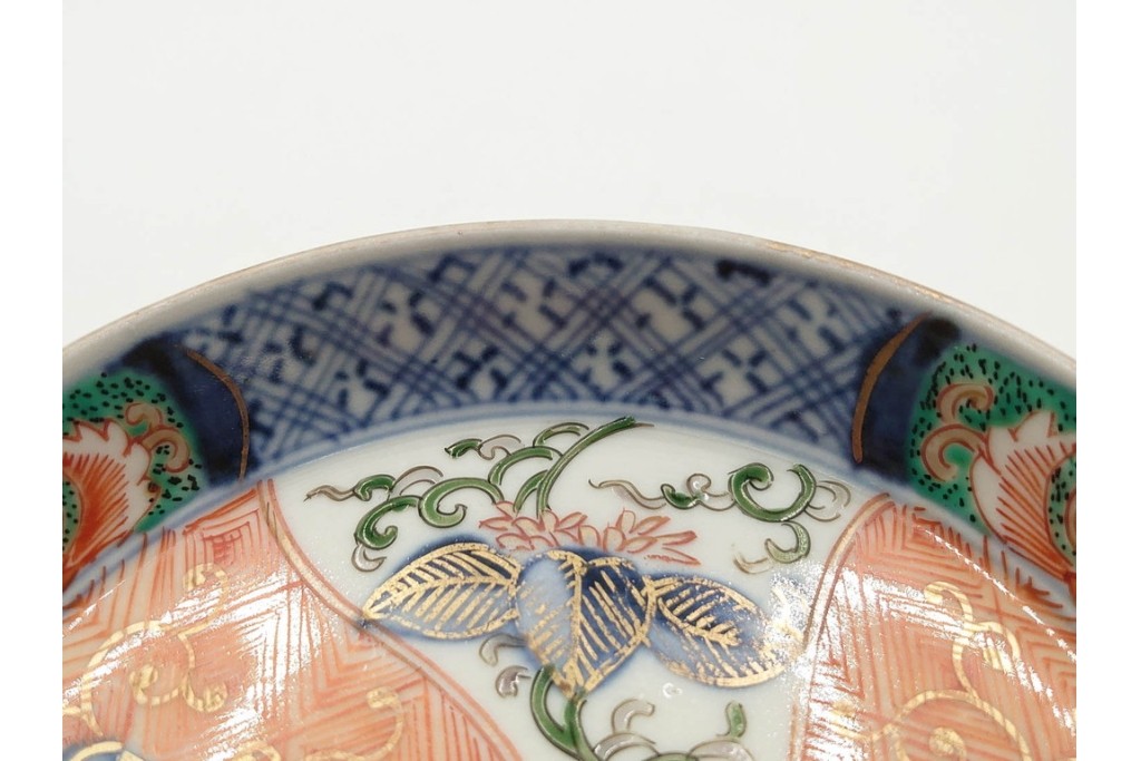 江戸期　古伊万里　直径約13cm(4.2寸)　染錦で描かれた花唐草文が華やかな小皿5枚セット　(R-087886)