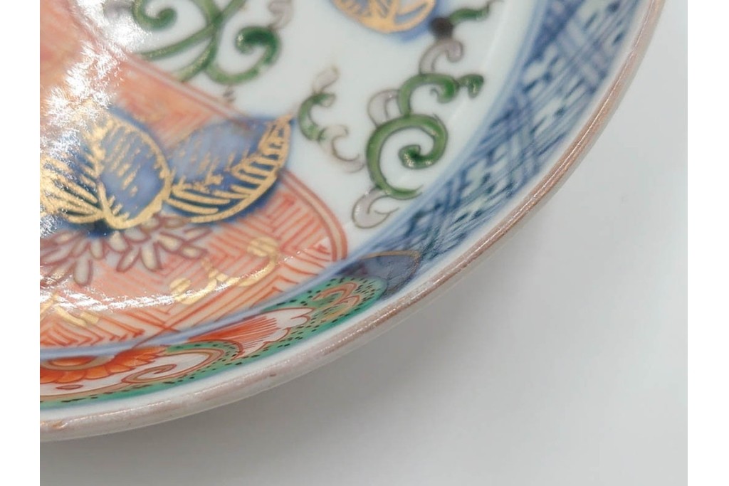 江戸期　古伊万里　直径約13cm(4.2寸)　染錦で描かれた花唐草文が華やかな小皿5枚セット　(R-087886)
